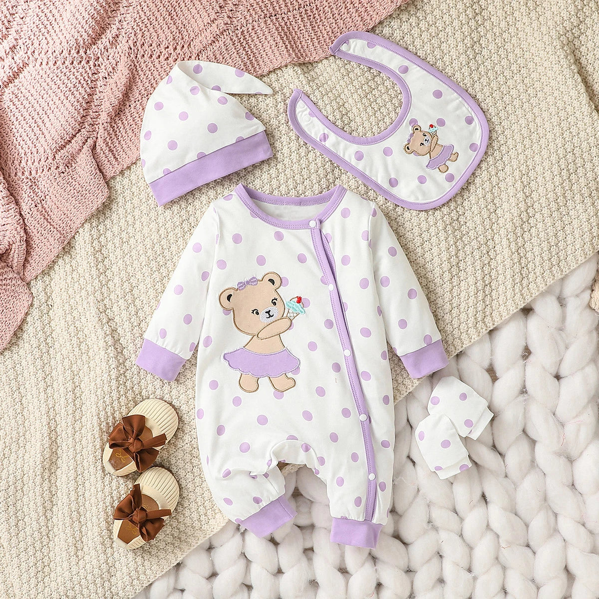 Pyjama Bébé 2 Pièces – Grenouillère + Bonnet Assorti (0–6 mois) | Doux & Confortable
