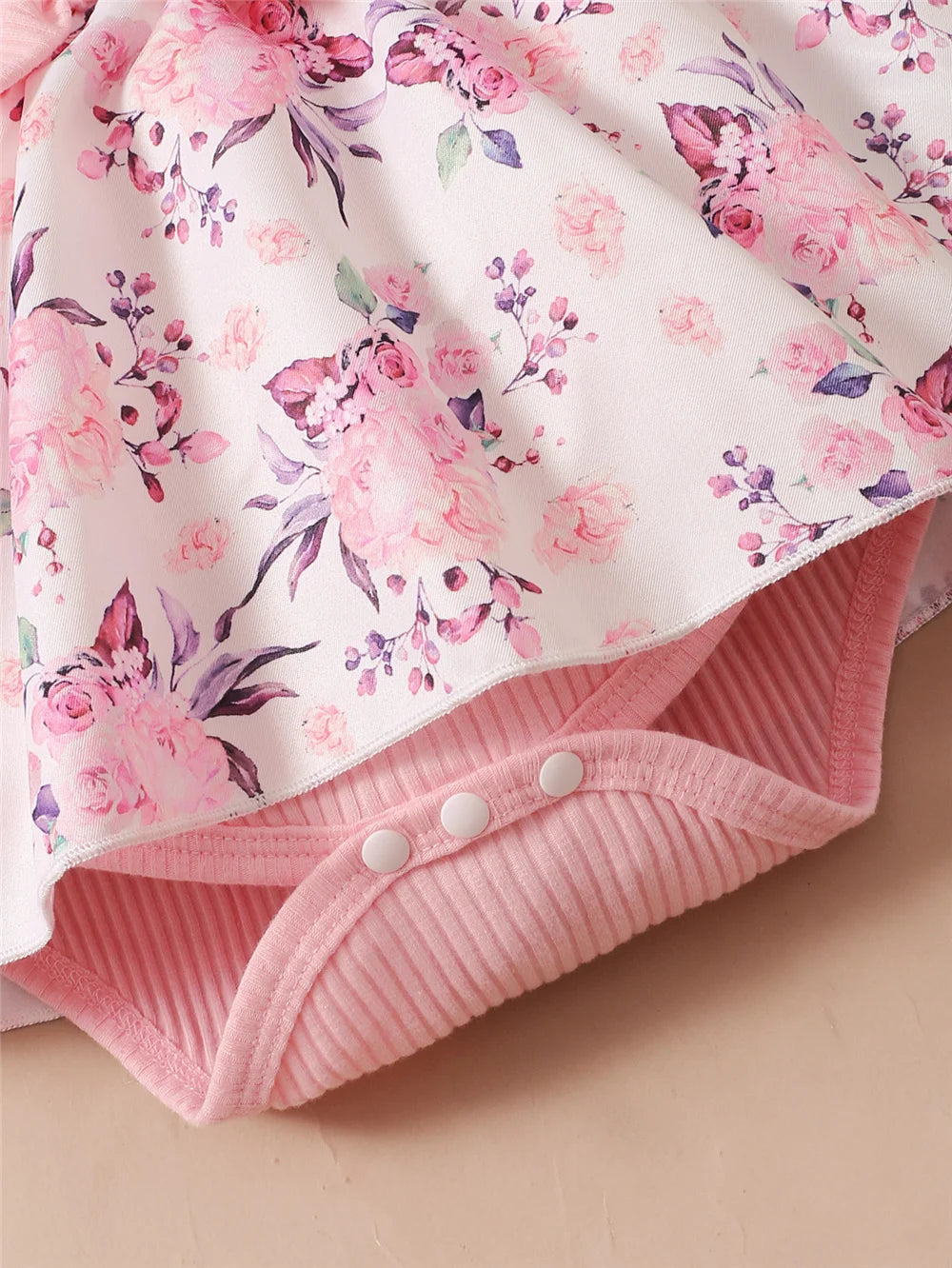Barboteuse florale bébé fille 0–18 mois – Robe d’été côtelée avec bandeau assorti