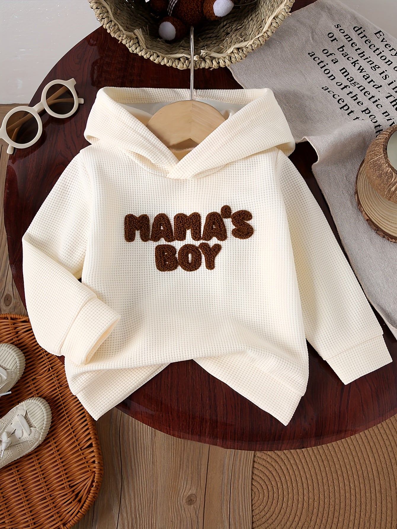 Sweat-shirt à capuche bébé garçon “MAMA’S BOY” | Haut seul, doux et confortable