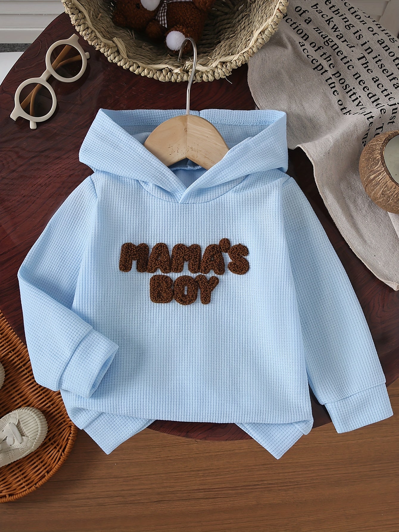 Sweat-shirt à capuche bébé garçon “MAMA’S BOY” | Haut seul, doux et confortable