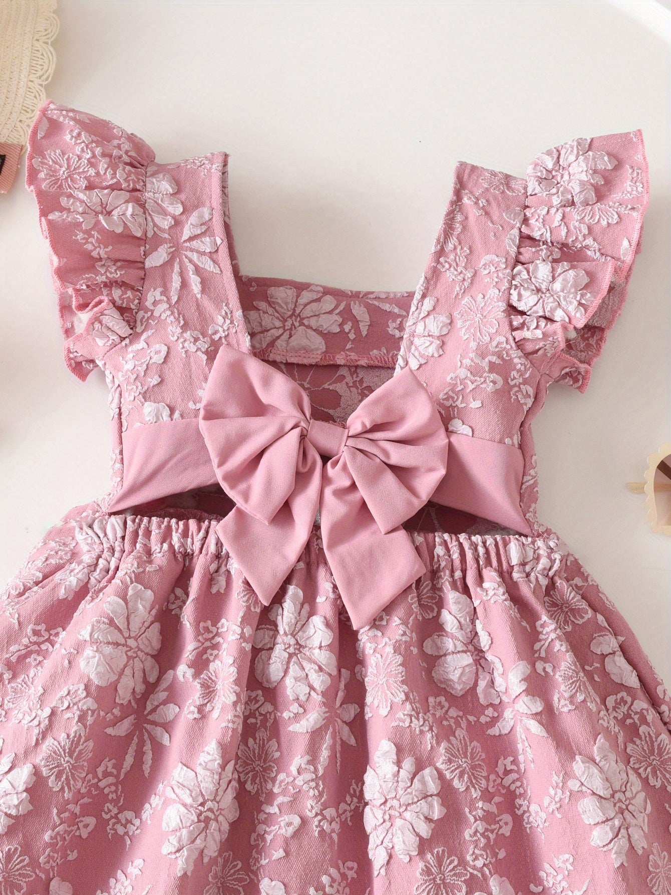 Robe d’Été Fille Sans Manches à Nœud – Coupe Évasée, Col Carré, Style Princesse