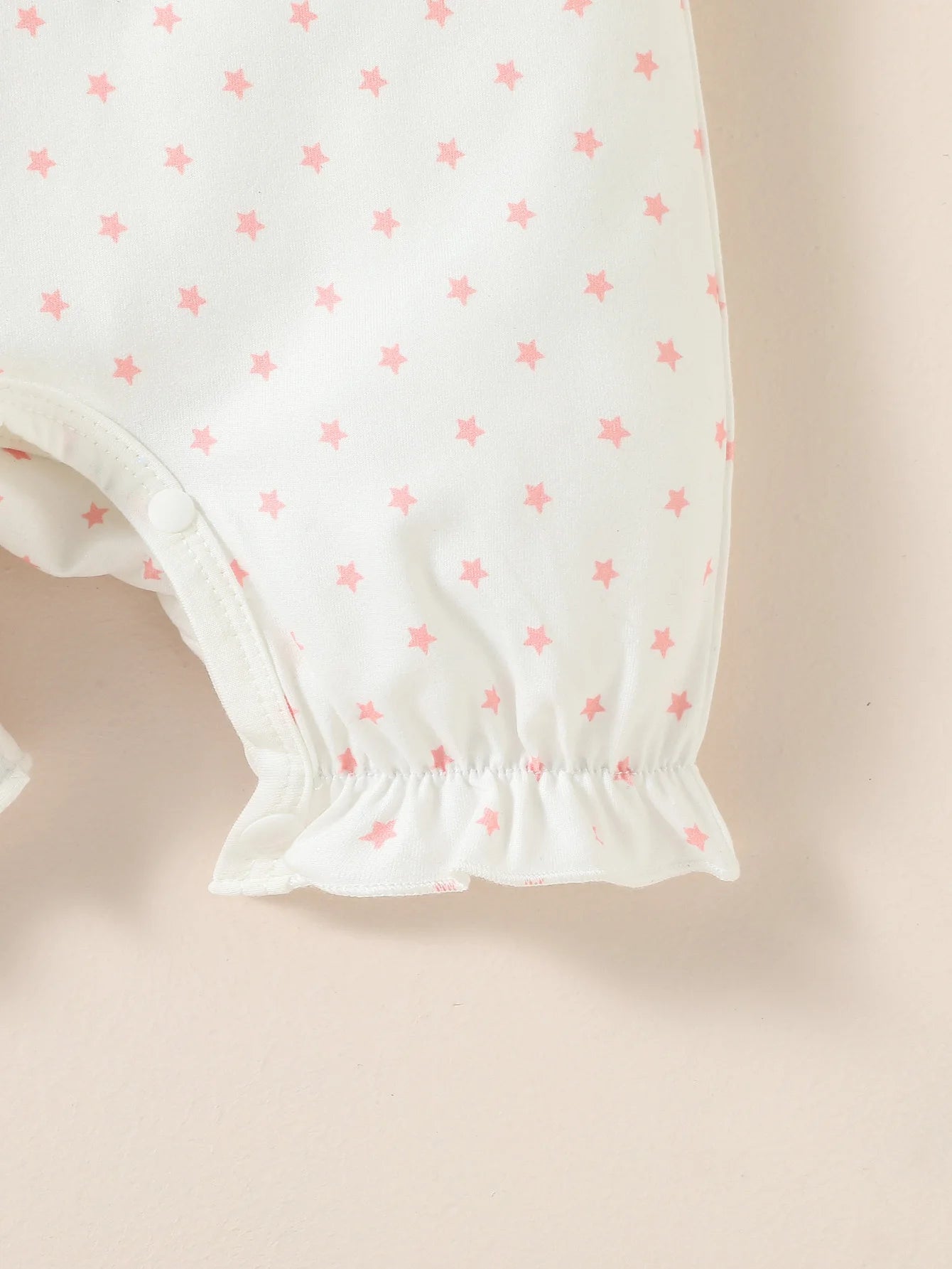 Barboteuse bébé fille sans manches – Imprimé éléphant & étoiles – Douce et confortable (0–12 mois)