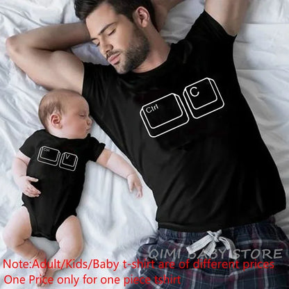 T-Shirt Assorti Père & Enfant – Tenue Famille Matching (Papa & Bébé)