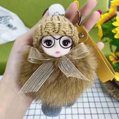 Porte-clés Poupée Pompon Luxe – Peluche Douce & Charme Élégant (Sac & Clés)