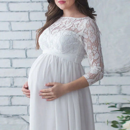 Robe Maternité Romantique en Dentelle – Élégance Douce pour Moments Spéciaux