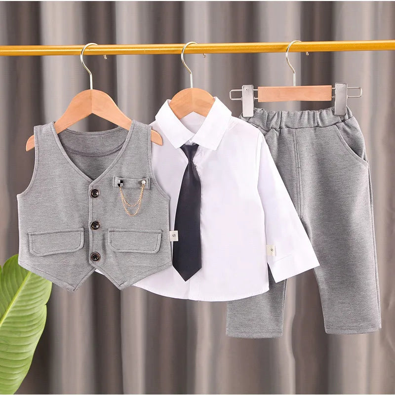 Ensemble Élégant Bébé Garçon 3 Pièces – Chemise, Gilet & Pantalon