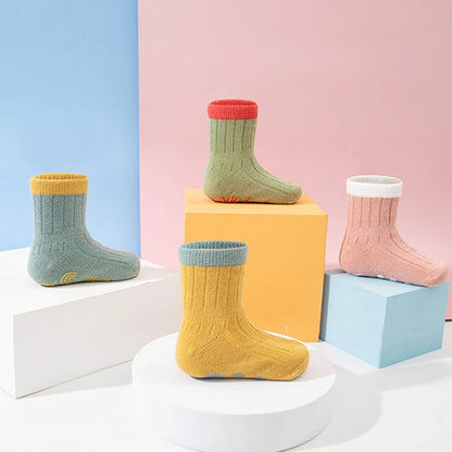 Chaussettes Bébé Antidérapantes – Douces, Sécuritaires & Ultra Mignonnes