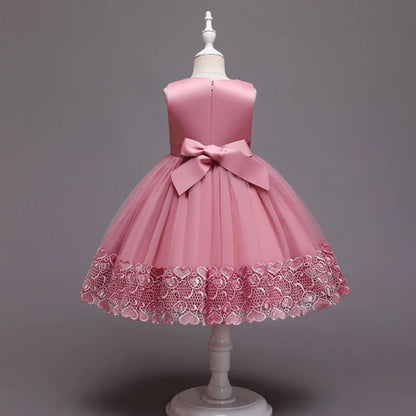 Robe de Princesse en Dentelle & Fleurs – Cérémonie Élégante pour Fille