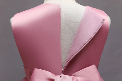 Robe de Princesse en Dentelle & Fleurs – Cérémonie Élégante pour Fille