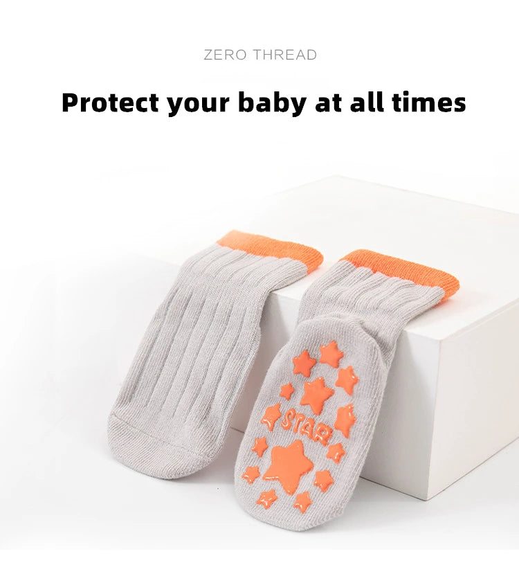 Chaussettes Bébé Antidérapantes – Douces, Sécuritaires & Ultra Mignonnes