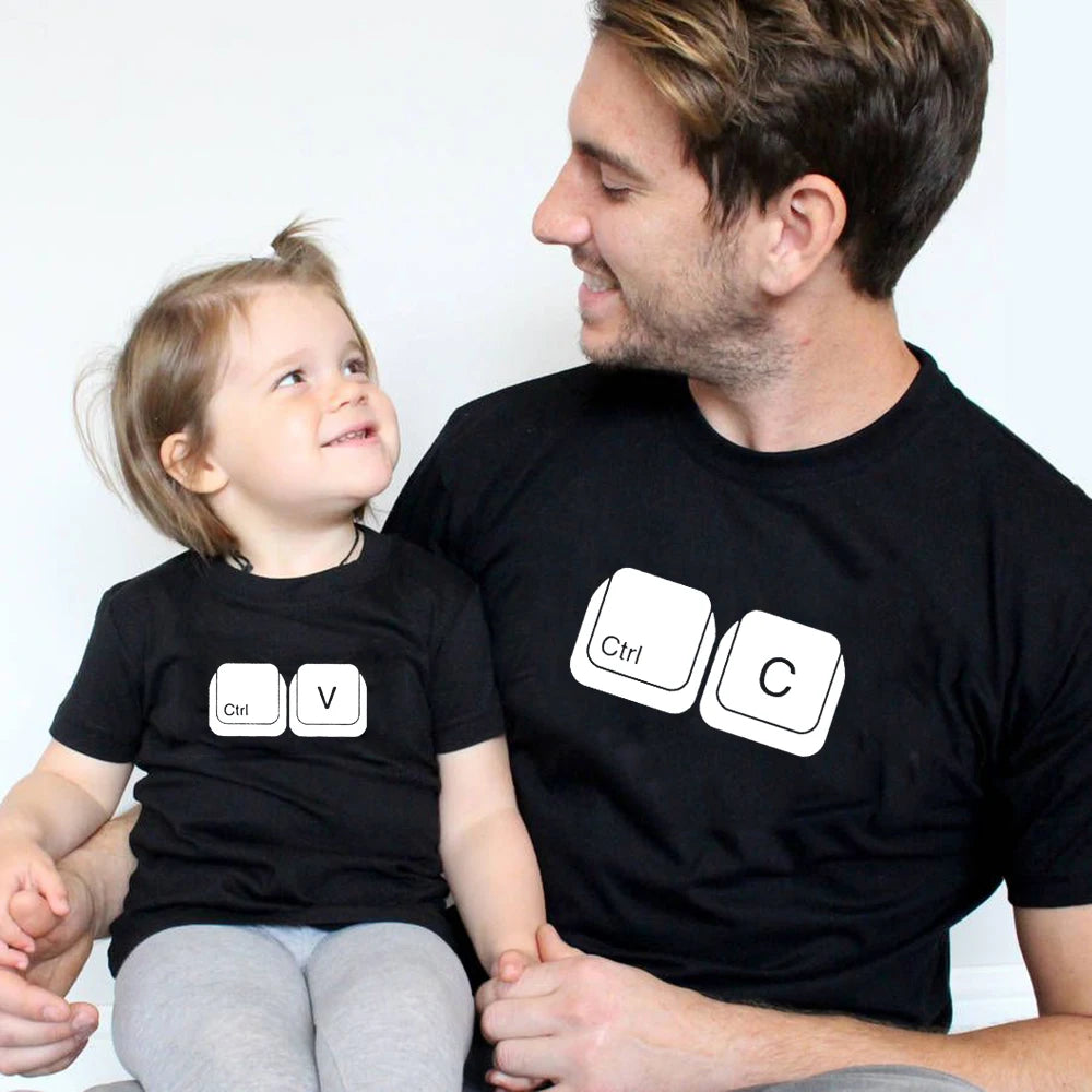 T-Shirt Assorti Père & Enfant – Tenue Famille Matching (Papa & Bébé)