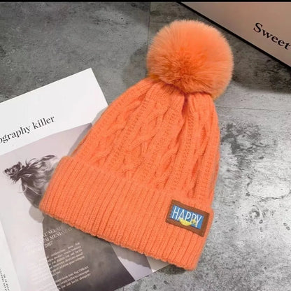 Bonnet Femme en Maille avec Pompon – Chaud, Doux et Stylé pour l’Hiver  (✔ clair • ✔ élégant • ✔ rassurant)