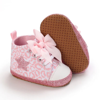Chaussures premiers pas bébé fille – Semelle souple antidérapante – Fermeture scratch (0–12 mois)