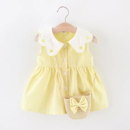 Robe Bébé Fille Sans Manches – Col Cœur en Dentelle