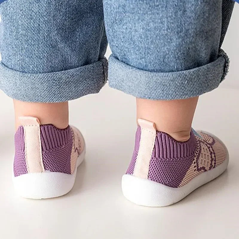 Chaussures Bébé Antidérapantes et Respirantes – Semelle Souple en Caoutchouc (0-4 ans)