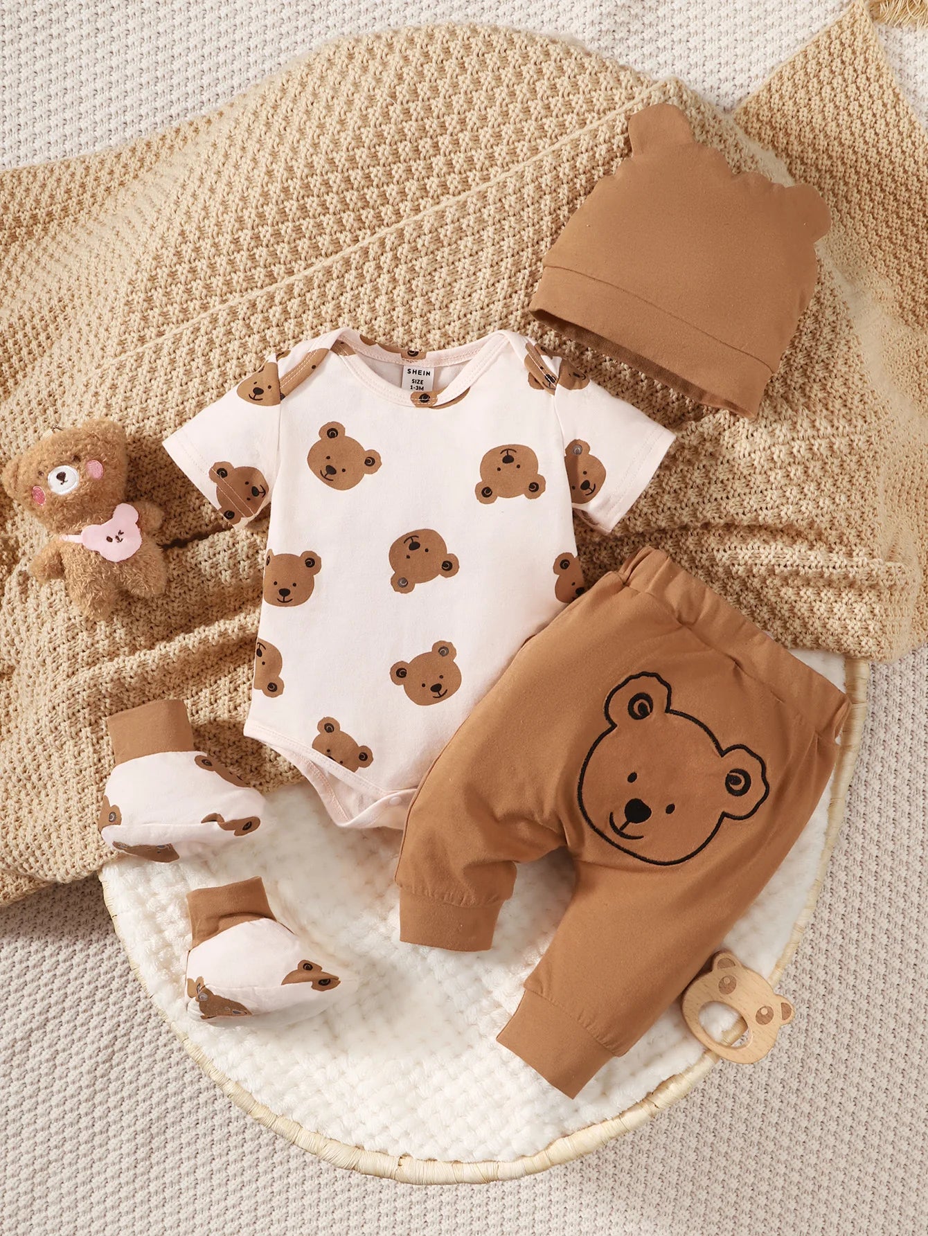 Ensemble Bébé Ourson 4 Pièces – Tenue Douce Nouveau-Né