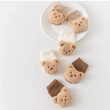 Ensemble bébé 2 pièces – Bonnet + chaussettes motif animal | 0 à 12 mois