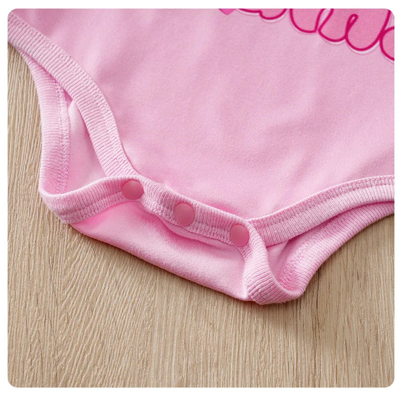 Ensemble bébé 3 pièces manches courtes – Spécial Fête des Mères, rose à cœurs