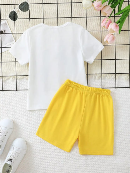 Ensemble Fille Été “GIRL” – T-shirt Blanc Imprimé + Short Jaune (4–6 ans)