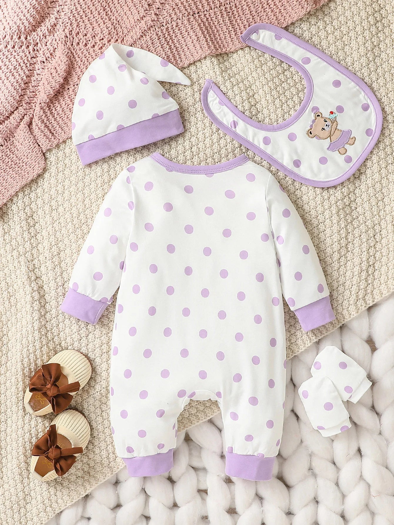 Pyjama Bébé 2 Pièces – Grenouillère + Bonnet Assorti (0–6 mois) | Doux & Confortable