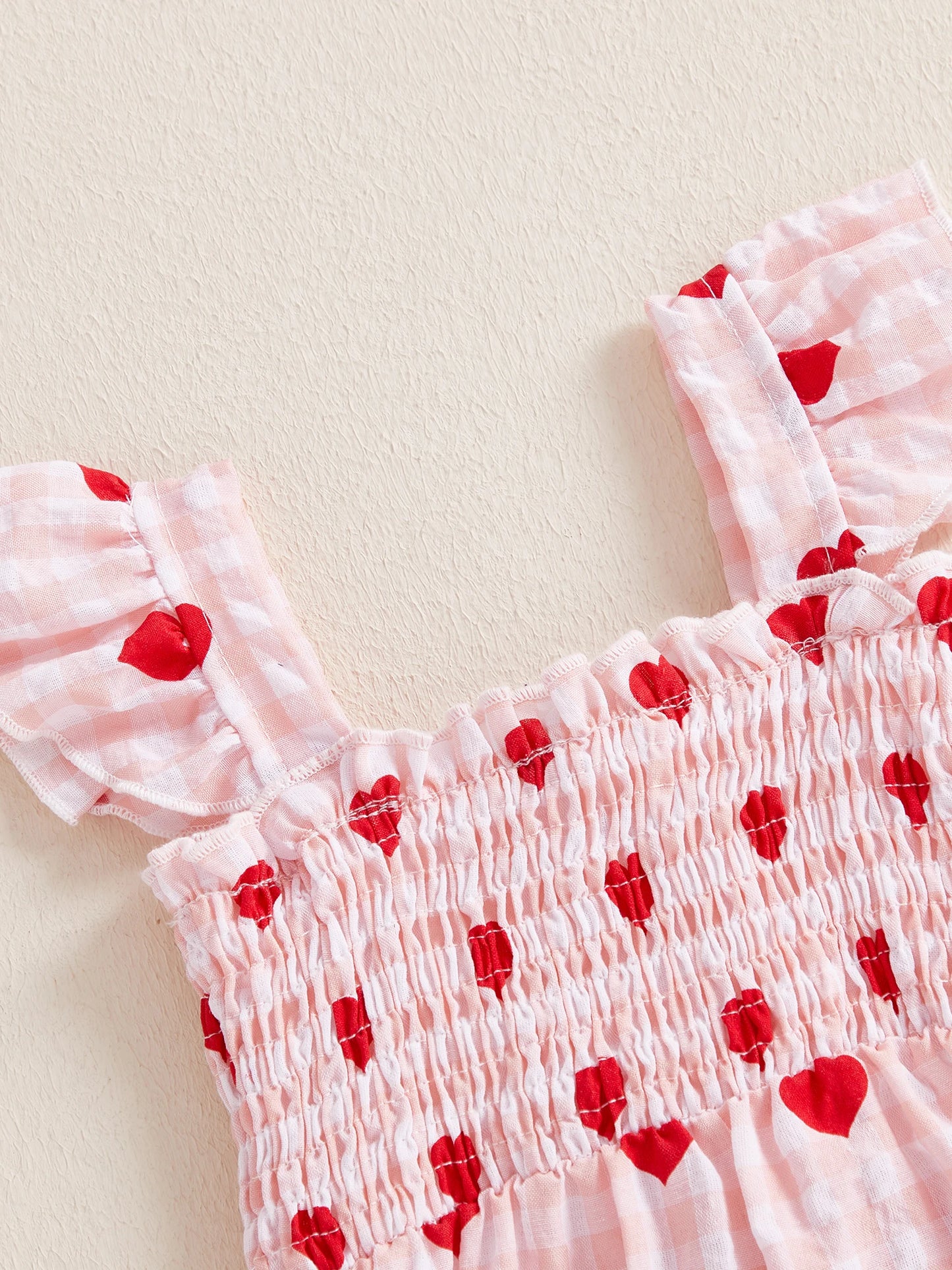 Combinaison bébé à cœurs – Fille (1–3 ans)