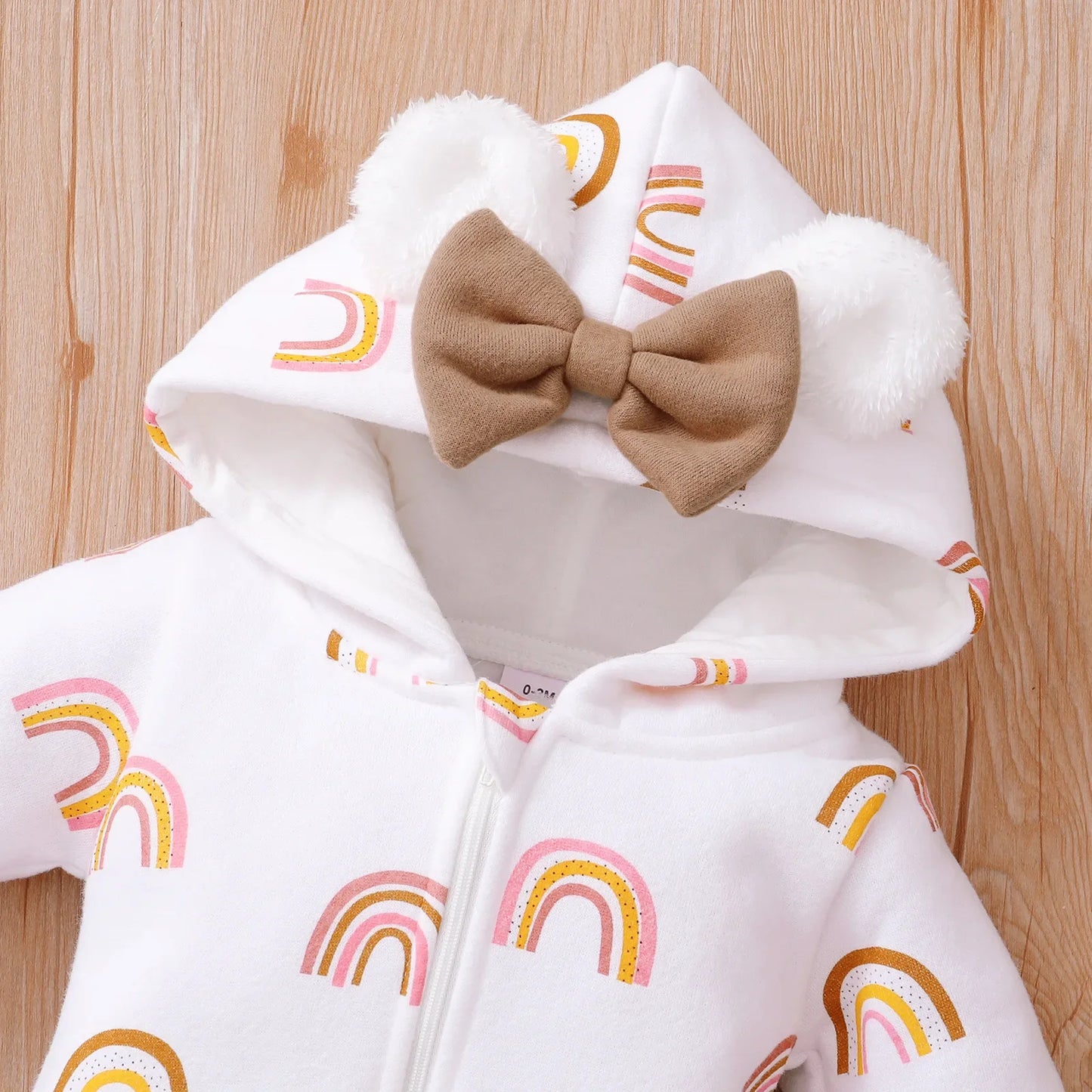Combinaison Bébé Zippée à Capuche – Motifs Cœurs | 0–12 Mois (Fille/Unisexe)