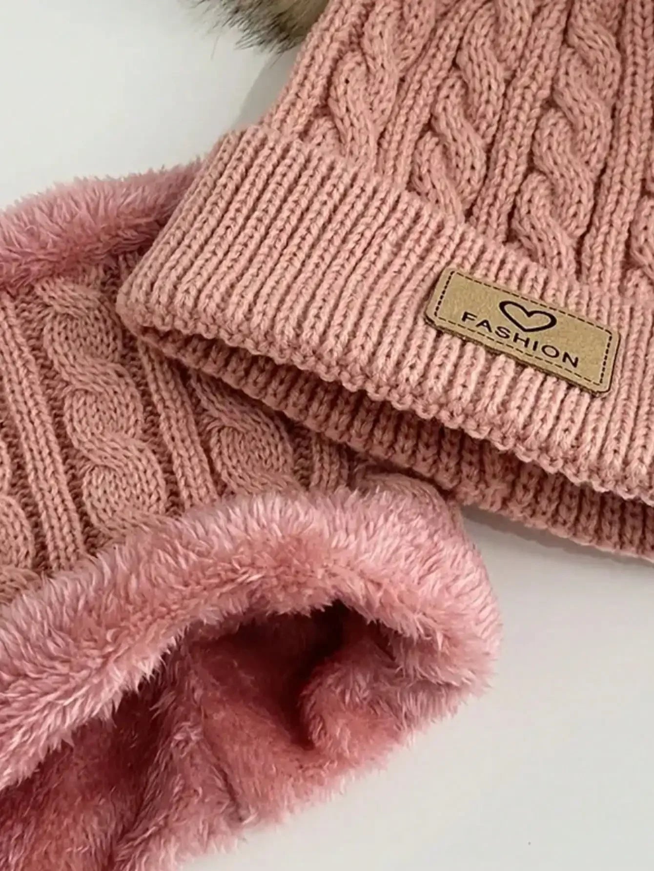 Ensemble hiver enfant 3 pièces – Bonnet, cache-cou et gants chauds