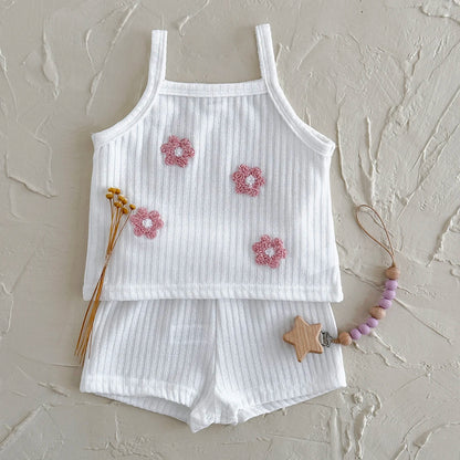 Camisole d’été bébé fille avec fleurs brodées – Haut léger et confortable (0 à 24 mois)
