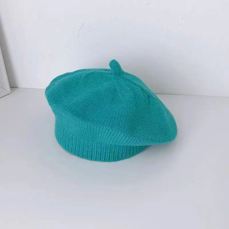 Béret Bébé en Maille Fleur – Bonnet Chaud d’Hiver