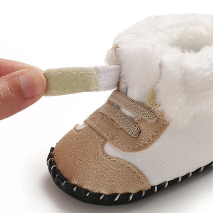 Bottes de neige bébé chaudes et mignonnes en peluche – antidérapantes, pour garçons et filles