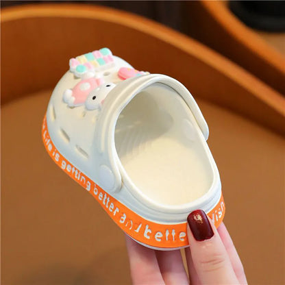 Sabots respirants enfant unisexe – Trous d’aération – Semelle antidérapante (3–6 ans)