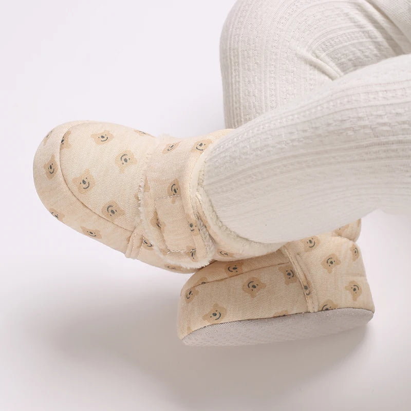 Chaussons Bébé Ourson en Coton Doux – Semelle Souple & Intérieur Moelleux
