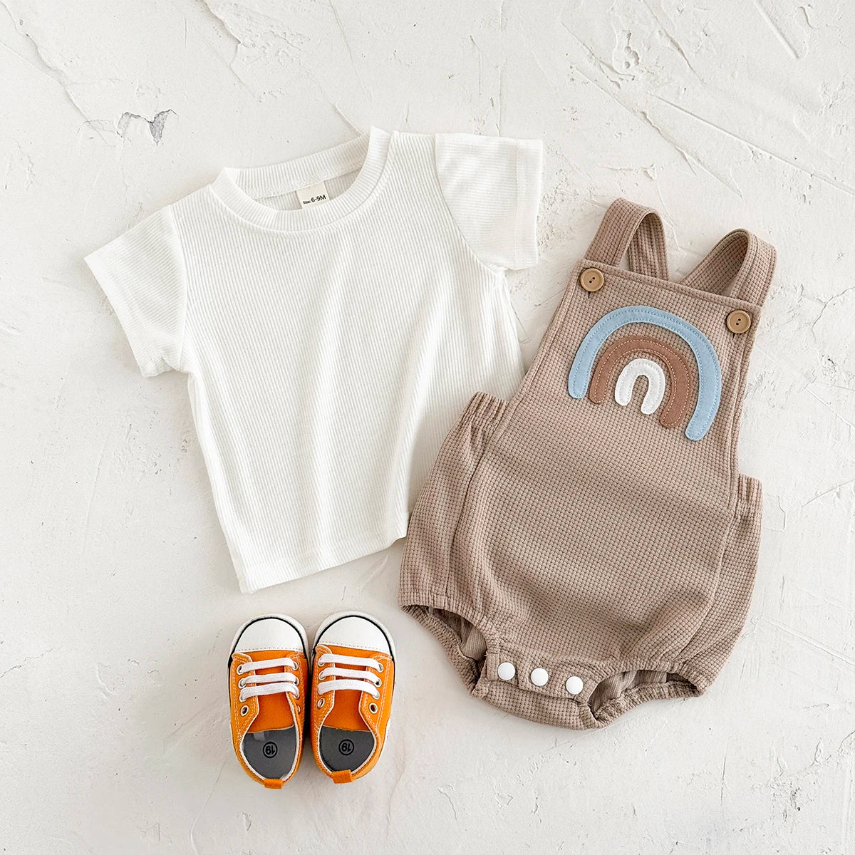Ensemble bébé été salopette gaufrée arc-en-ciel – T-shirt + barboteuse