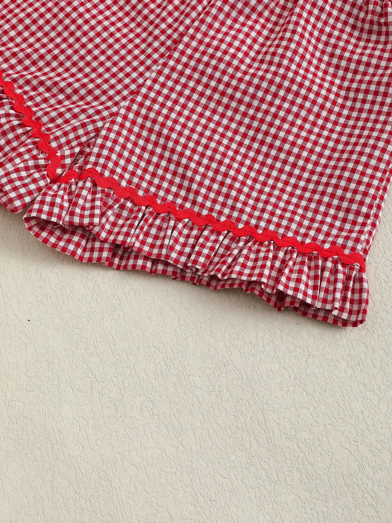 Ensemble Bébé Fille Blanc & Rouge – Haut Détails Cœur + Bas Assorti