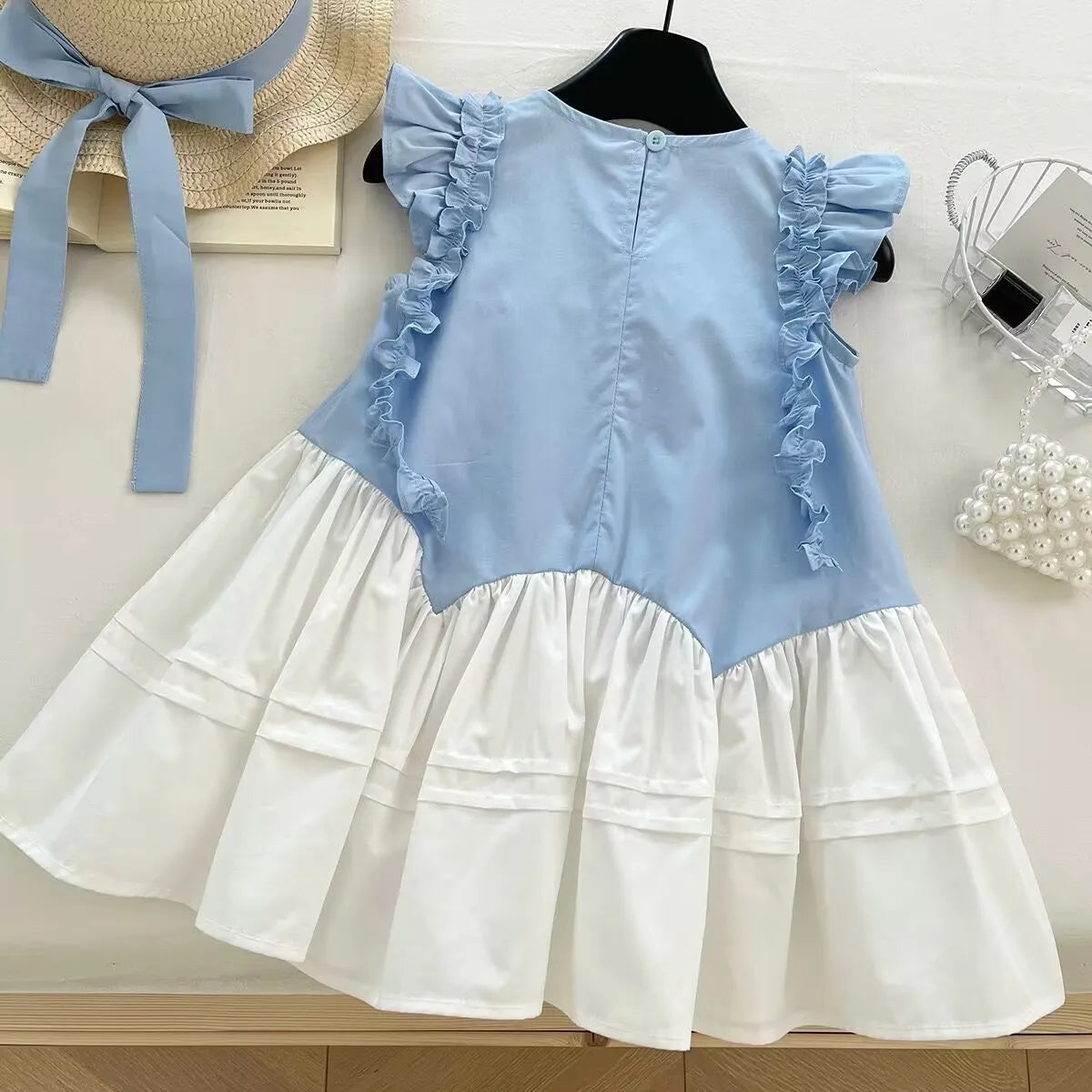 Robe Fille Fleur 3D – Vert & Crème, Style Bohème (4–6 ans)