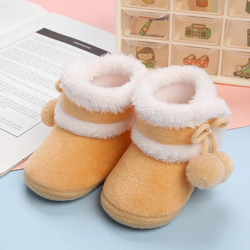 Nouvelle mode chaussures confortables nouveau-né bébé filles garçons chaussons souples solide pompon bottes de neige infantile enfant en bas âge nouveau-né chaussures chauffantes