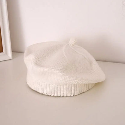 Béret Bébé en Maille Fleur – Bonnet Chaud d’Hiver