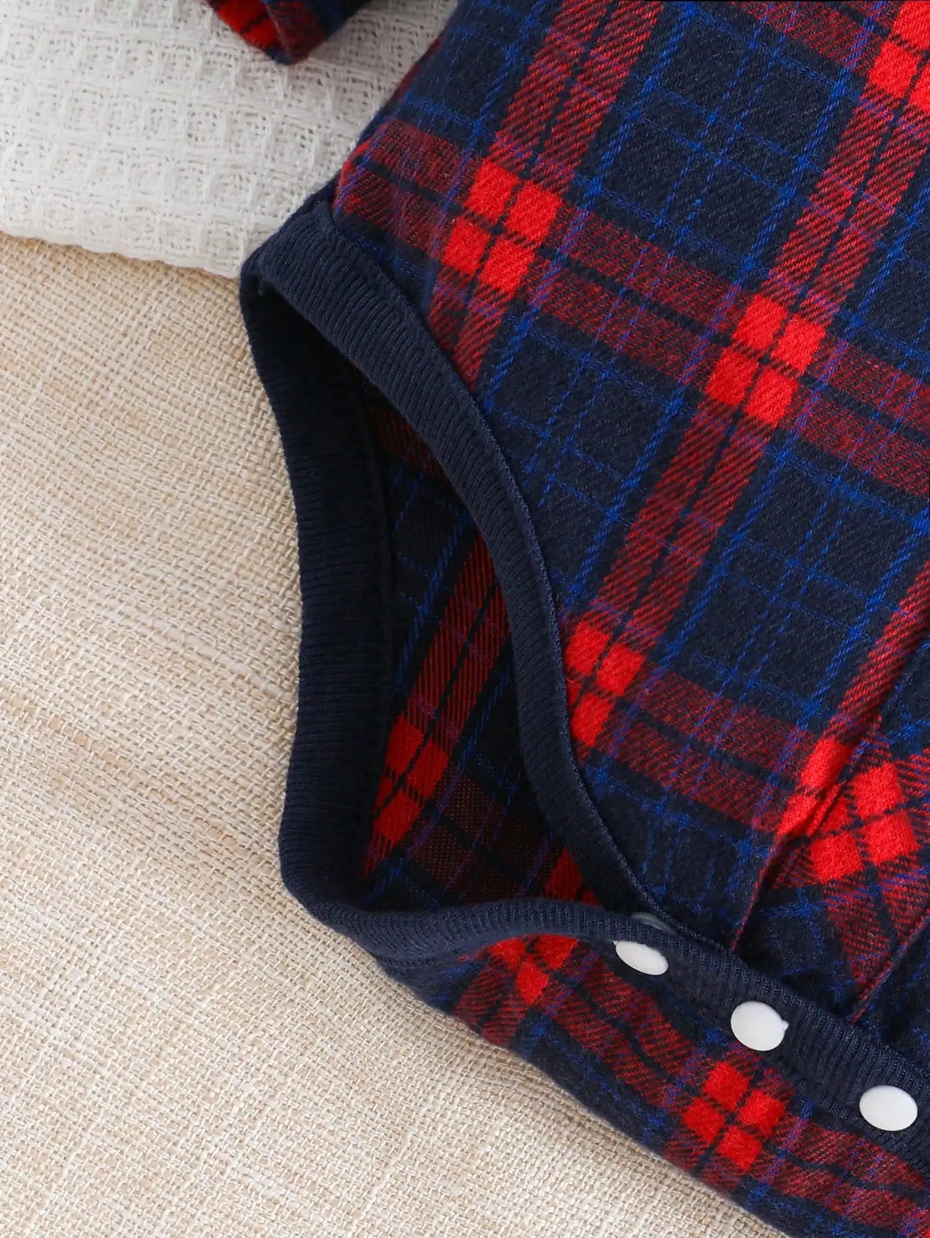 Ensemble Bébé Automne-Hiver en Velours Côtelé – Chemise à Manches Longues & Salopette