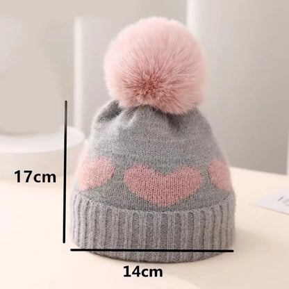 Bonnet Bébé Tricoté avec Pompon – Motif Cœur – Chaud & Doux pour Nouveau-né