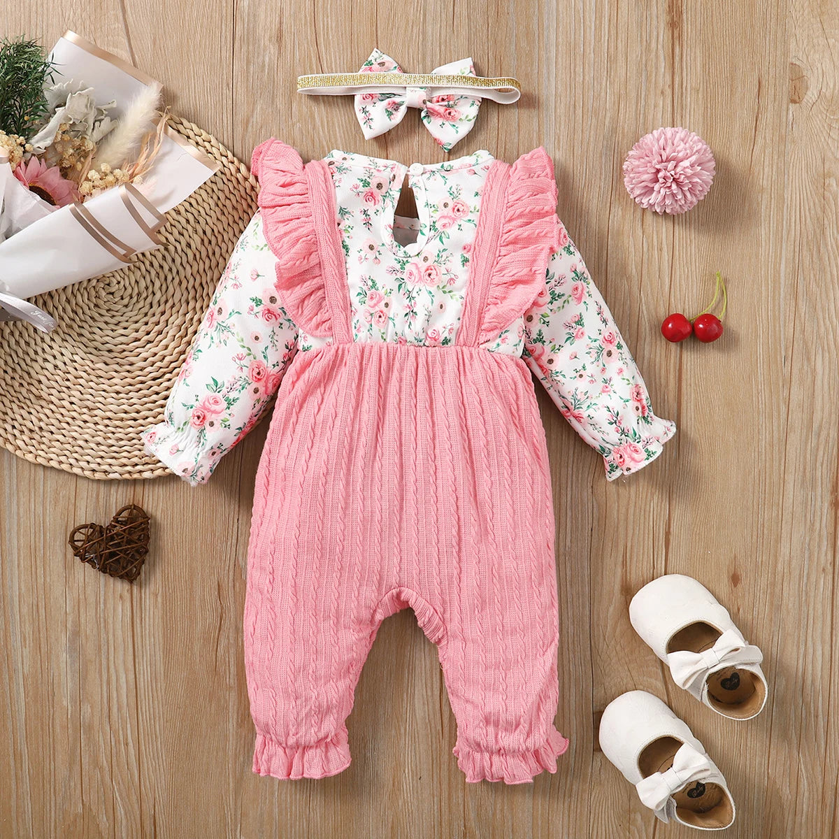 Ensemble Bébé Fille 2 Pièces – Barboteuse Fleurie Manches Longues + Bandeau Nœud (0–18 mois)