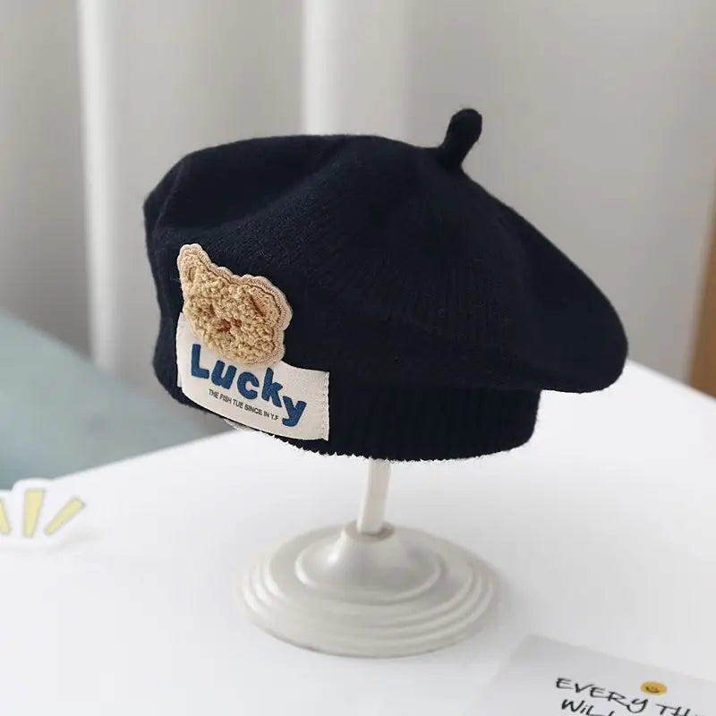 Béret Bébé en Maille Fleur – Bonnet Chaud d’Hiver