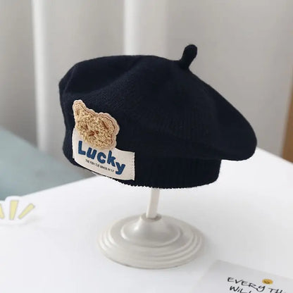 Béret Bébé en Maille Fleur – Bonnet Chaud d’Hiver
