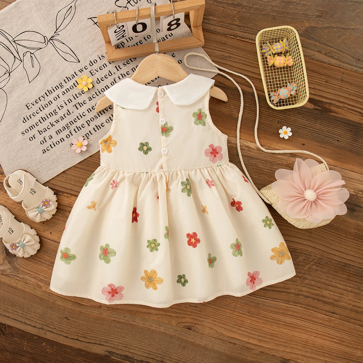 Robe Bébé Fille Fleurie d’Été + Petit Sac Offert (1–2 ans) – Coton/Polyester