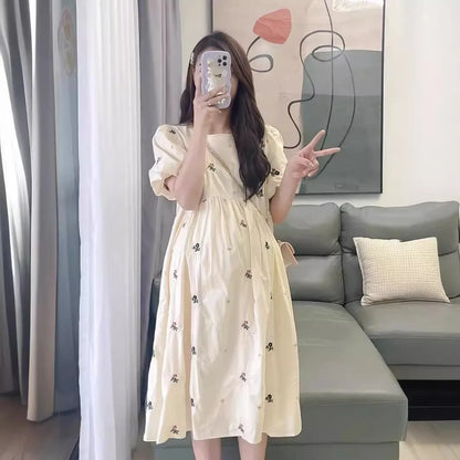 Robe Maternité Fleurie Élégance Printemps – Coupe Fluide Confort