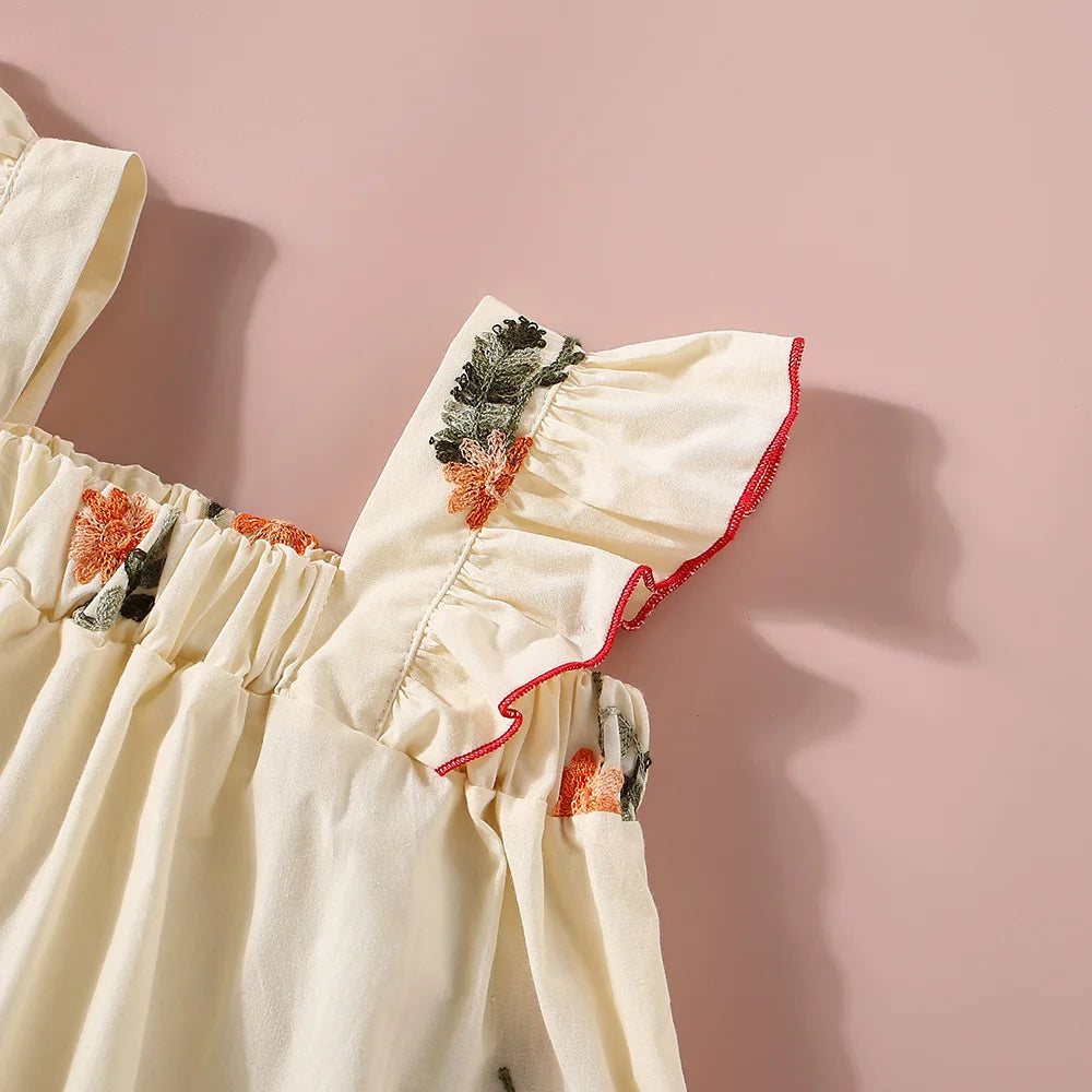 Ensemble d’été fille 2 pièces – Haut fleuri à manches courtes & short uni