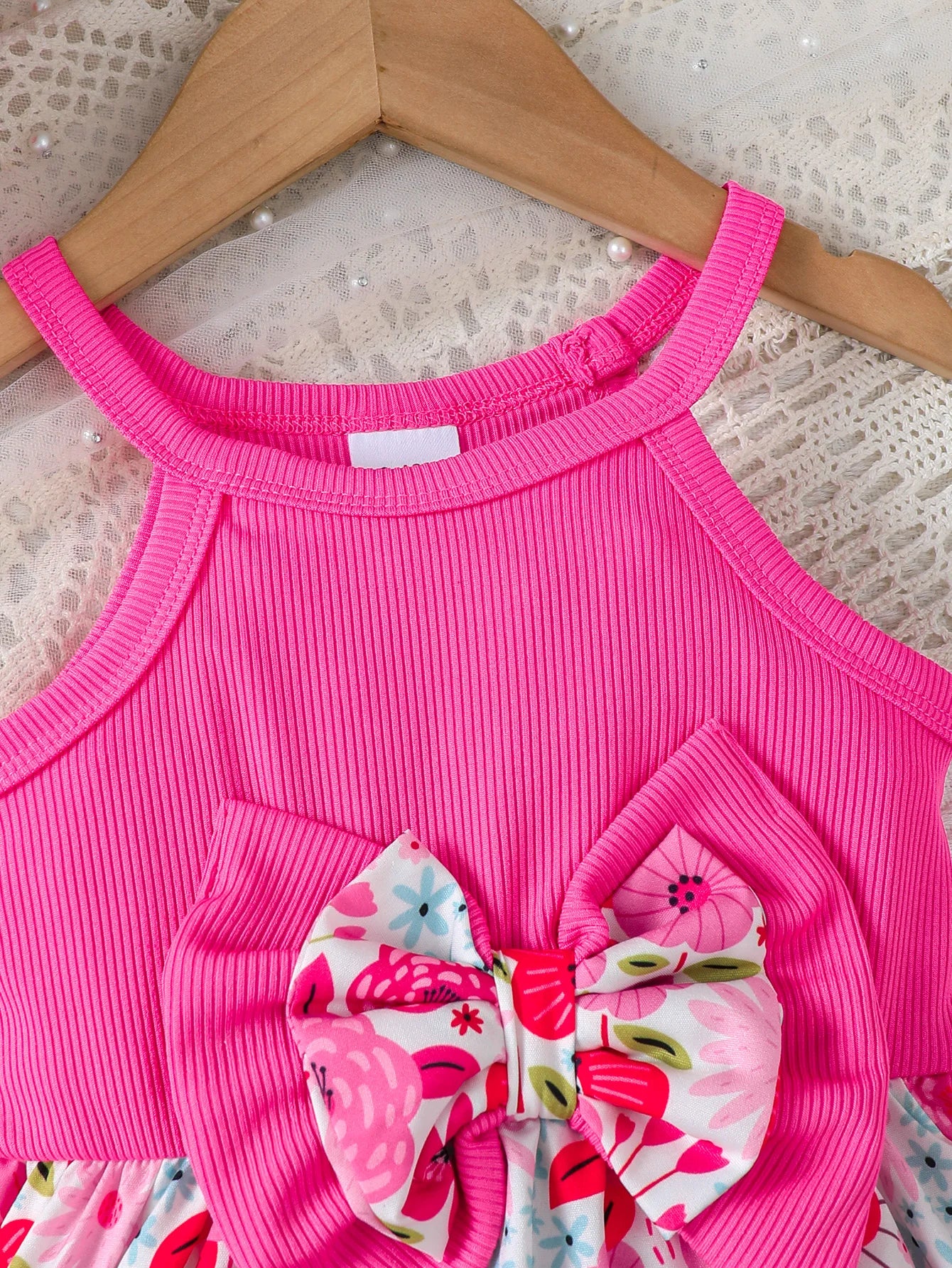 Robe d’été bébé fille + chapeau assorti – Motif feuilles tropicales