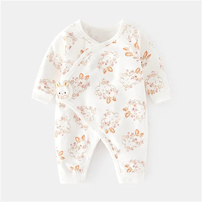 Barboteuse Douce Rêverie™ – Combinaison Bébé en Coton Confort (0–6 mois)