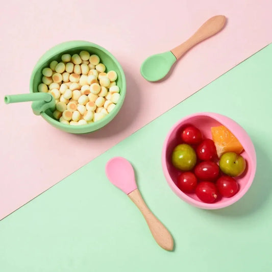 🍽️ Ensemble repas bébé en silicone – Antidérapant & sécurisé