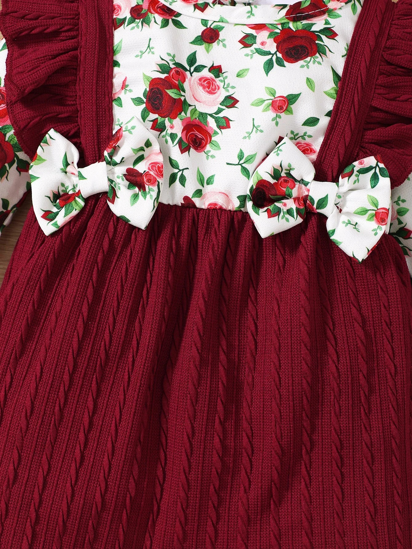 Ensemble Bébé Fille 2 Pièces – Barboteuse Fleurie Manches Longues + Bandeau Nœud (0–18 mois)