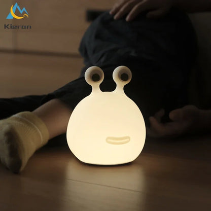 Veilleuse bébé escargot en silicone – Lampe de nuit douce rechargeable pour chambre d’enfant